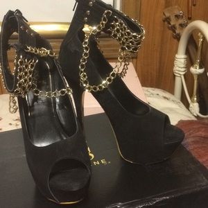 Platform high heel shoes